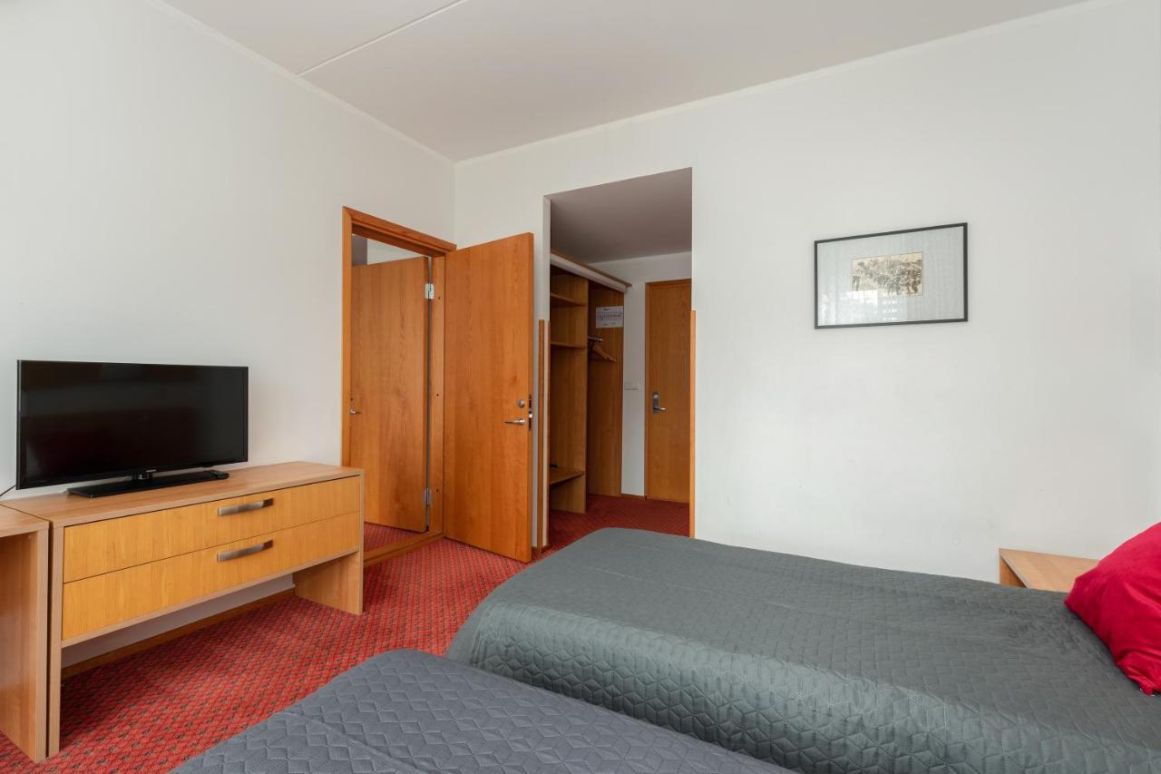 Raadimoisa Hotell Тарту Екстериор снимка