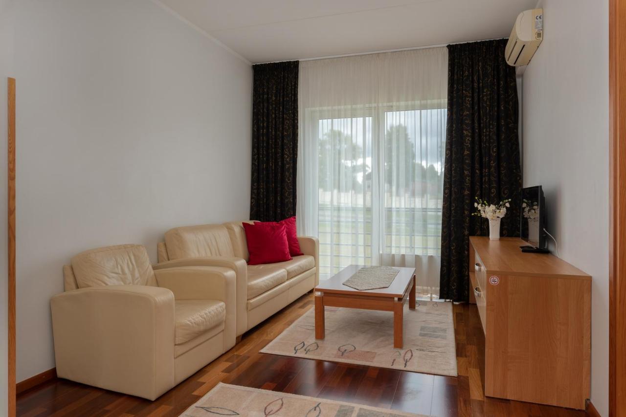 Raadimoisa Hotell Тарту Екстериор снимка