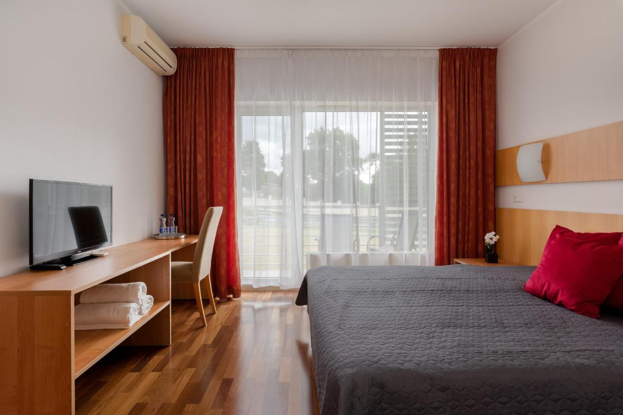 Raadimoisa Hotell Тарту Екстериор снимка