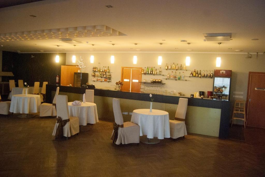 Raadimoisa Hotell Тарту Екстериор снимка