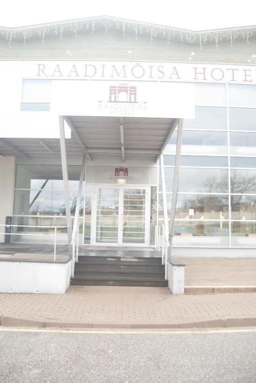 Raadimoisa Hotell Тарту Екстериор снимка
