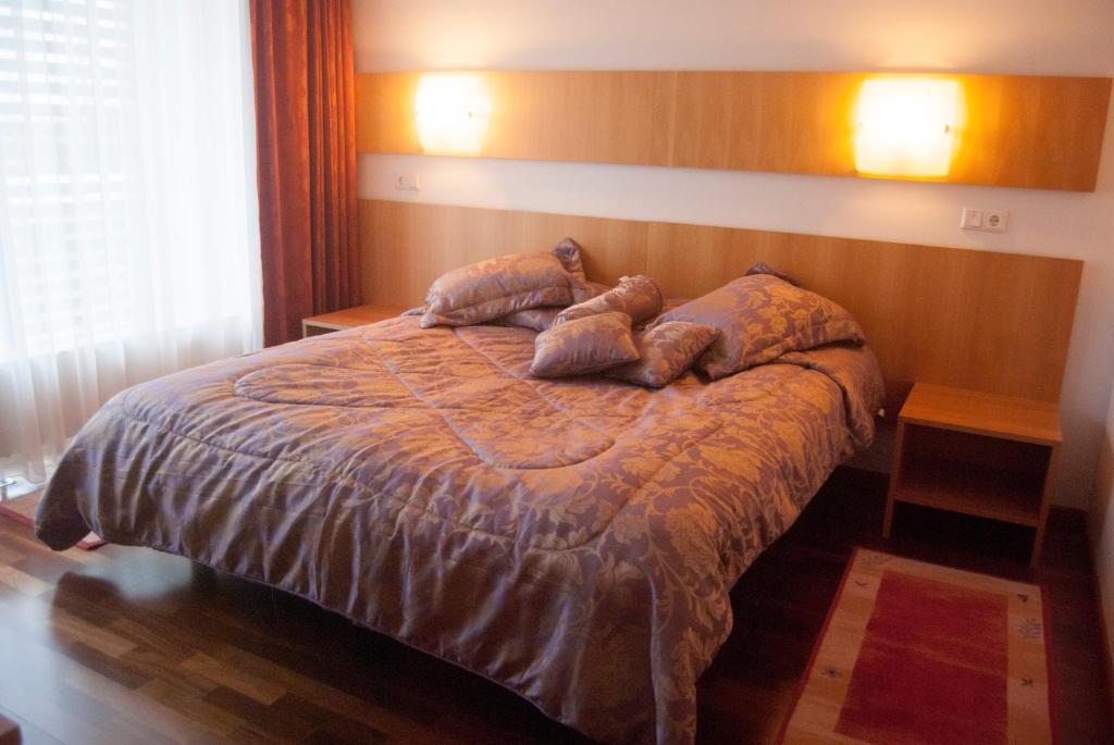 Raadimoisa Hotell Тарту Екстериор снимка