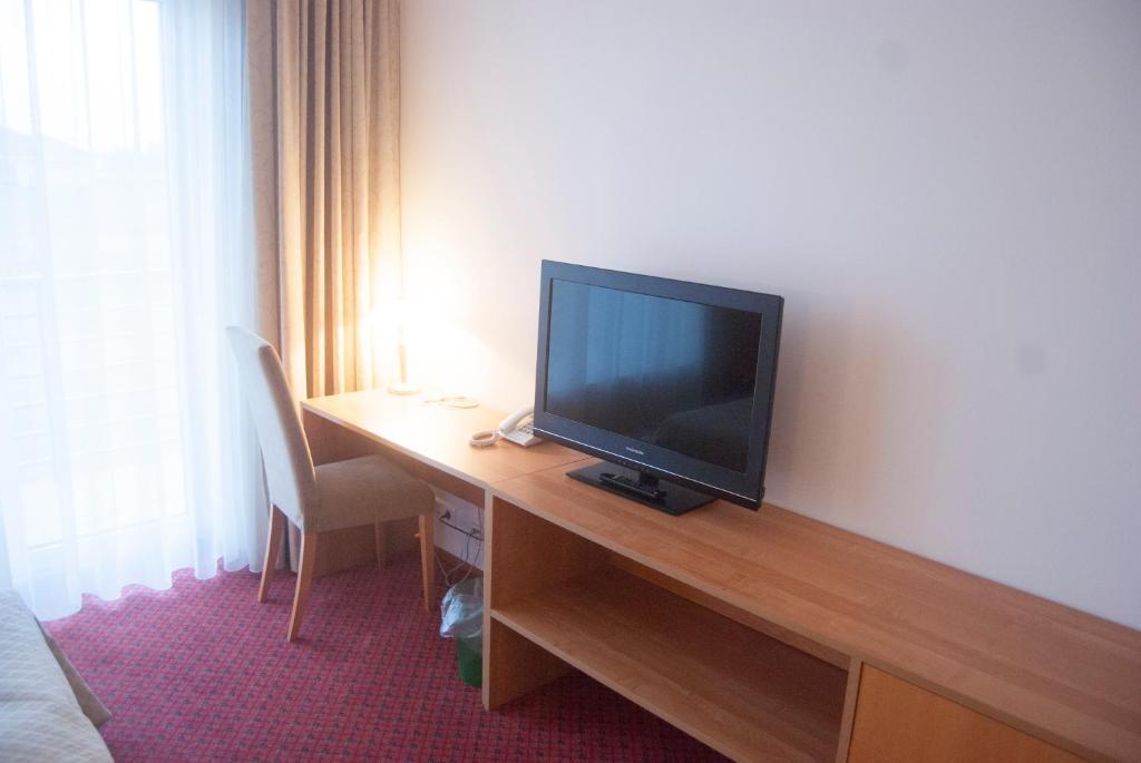 Raadimoisa Hotell Тарту Екстериор снимка