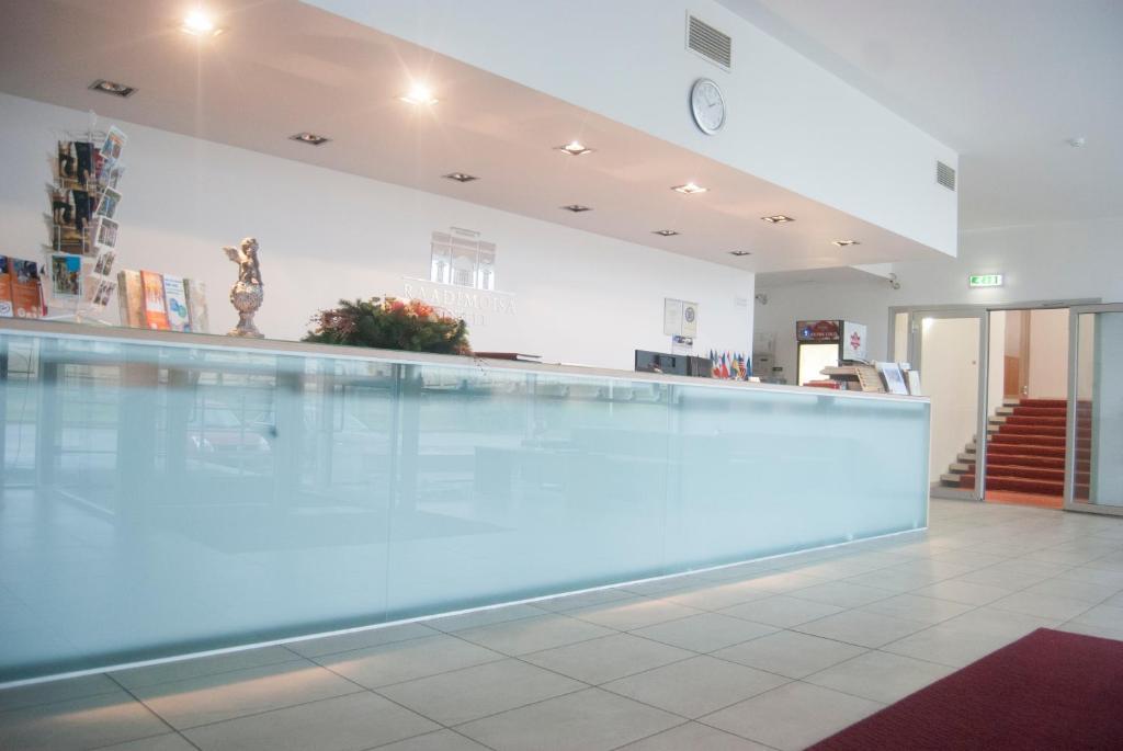 Raadimoisa Hotell Тарту Екстериор снимка